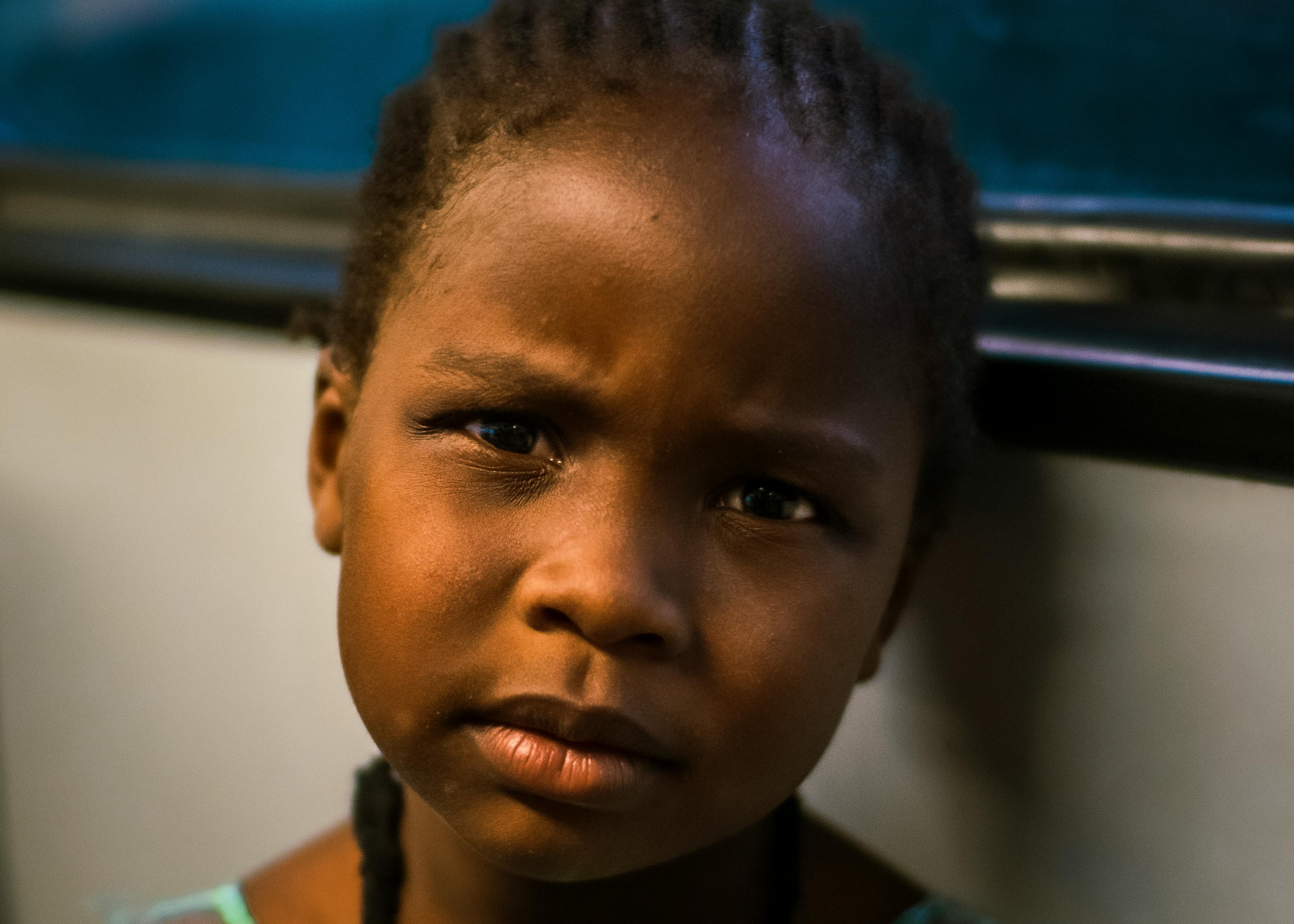 夜间影视氛围人物摄影